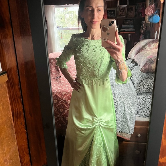 Custom Gown. See photos for measurements.  Model (me) wears a 4/6. - Picture 16 of 16